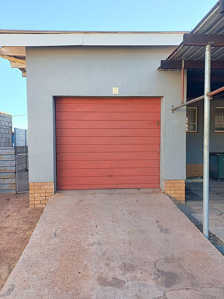 4 Bedroom Property for Sale in Vredenburg Western Cape